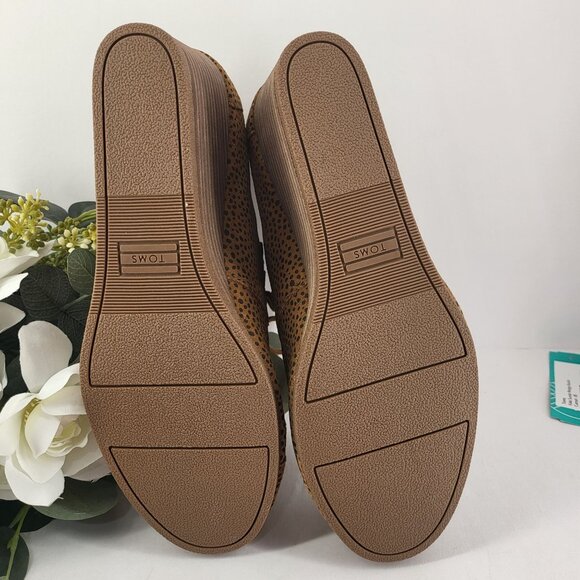 Women's Toms Tan Mini Cheetah Suede Wedge Booties With Ortholite Foam Size 7.5 N - Picture 5 of 10